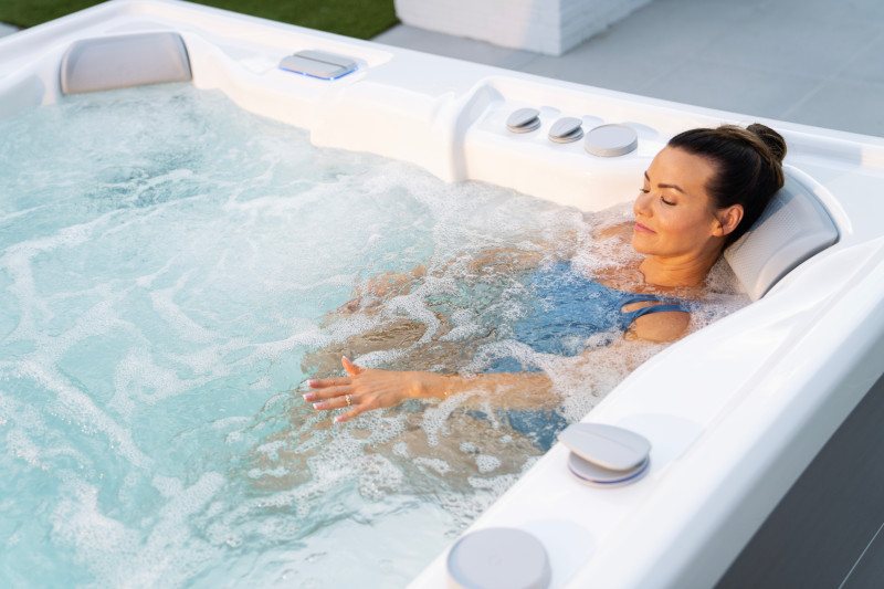 Hot Spring Highlife Grandee hot tub